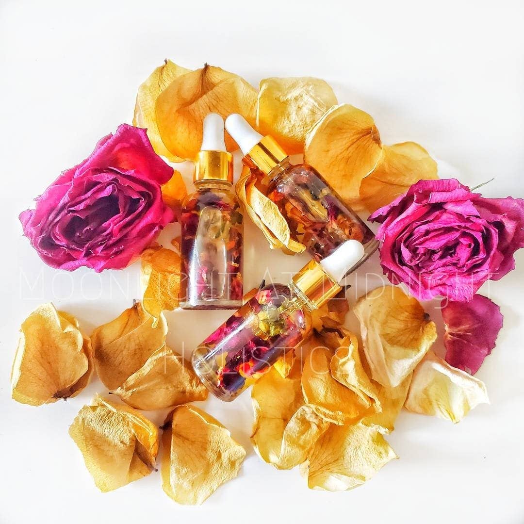 Moonlight at Midnight Holistics - The Goddess Organic 24K Gold & Rose Floral Face Oil Serum